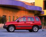 Chevrolet Tracker 2000 года